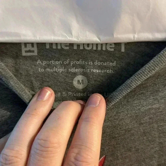 Thin Elf themed tee - Picture 2 of 2